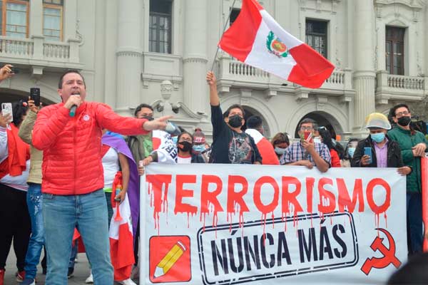 Ciudadanos Participaron En La “Marcha Por La Paz Y La Democracia ...